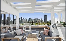 South Bank Central 1 Bedroom Apartment With Parking